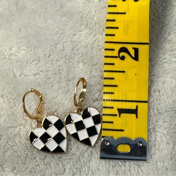 Beautiful Earrings - Picture 4 of 4